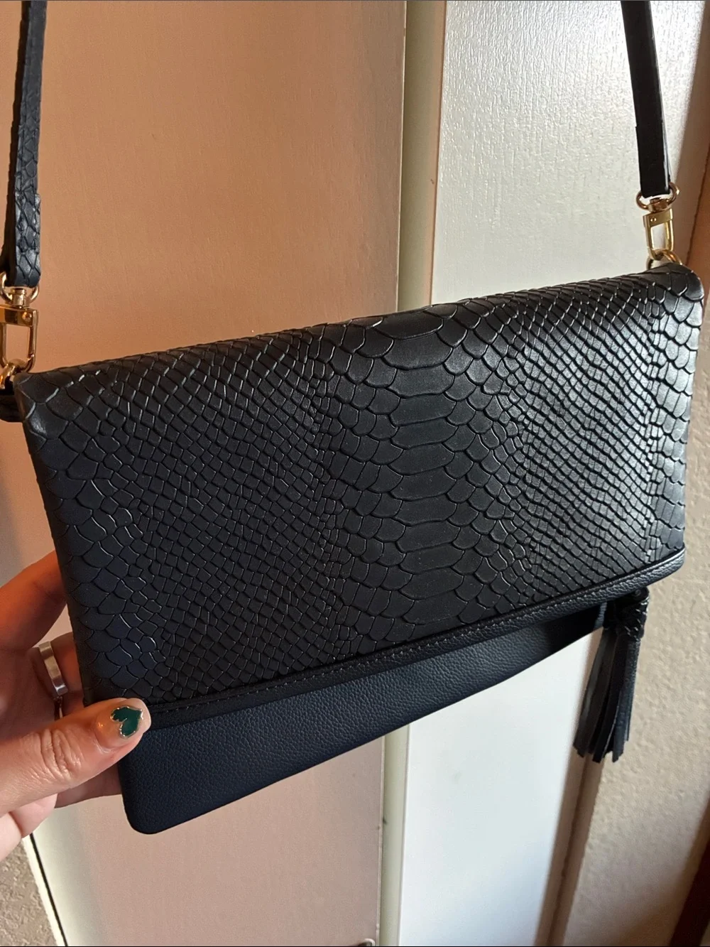 GiGi New York snake embossed day